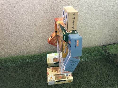 左から見た空き箱ロボット