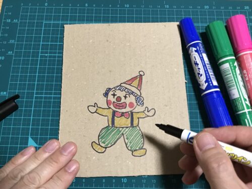 ピエロの絵を描く