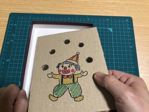 空き箱に入れる